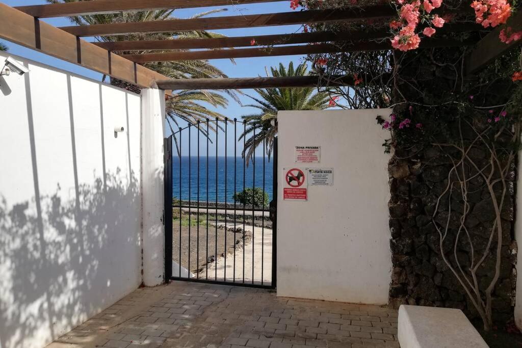 Giovanni 09 Playa Roca Apartment Costa Teguise